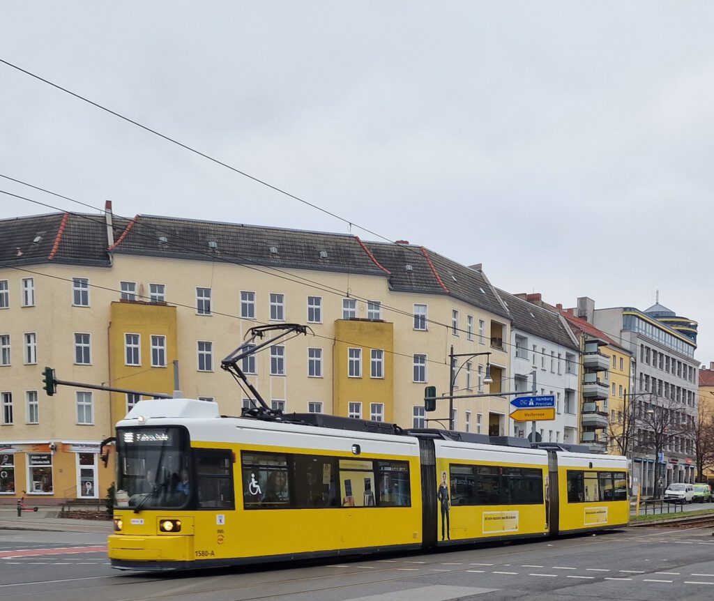 Fahrschule 1580 der BVG in Pankow, eine GT6N