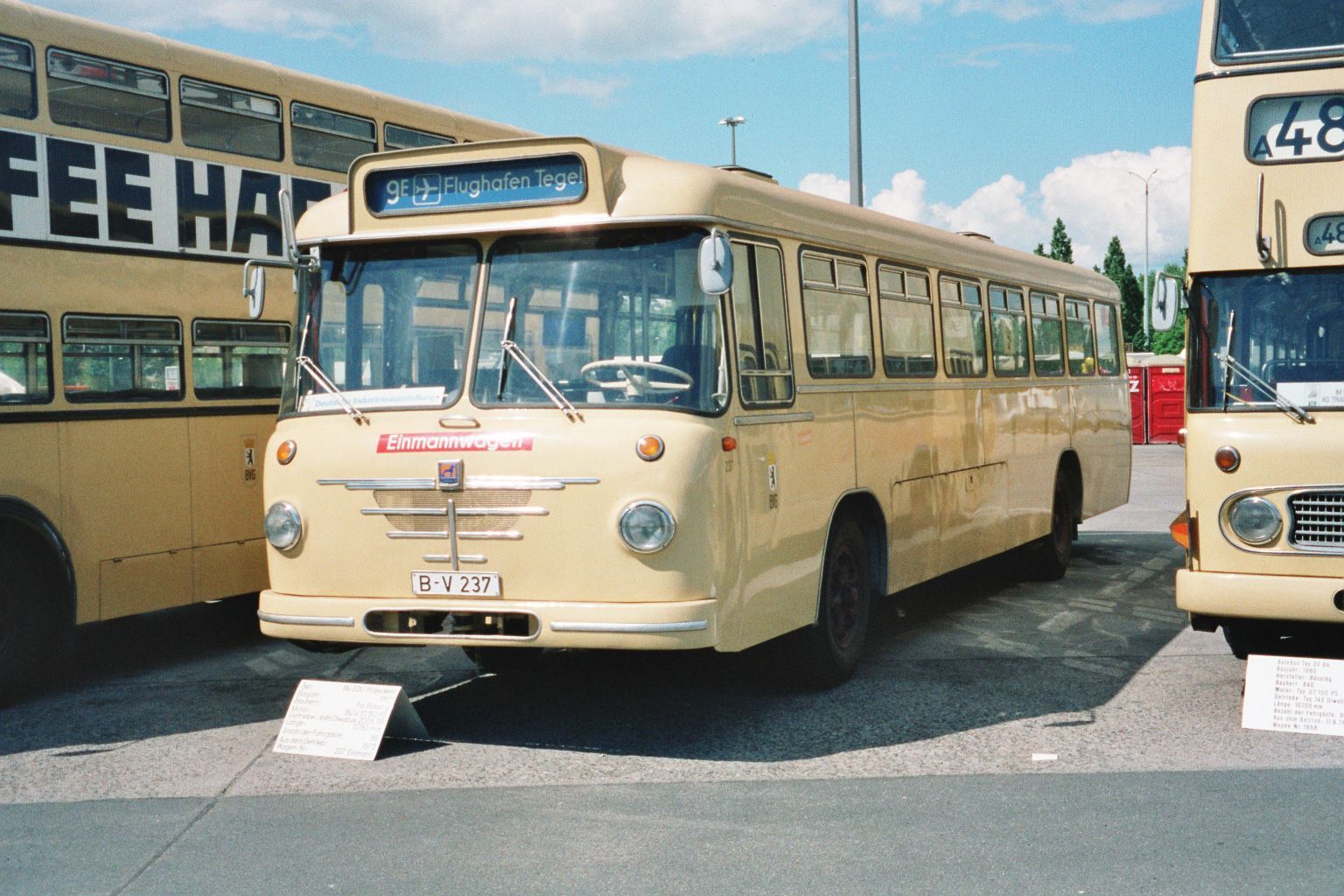 https://www.berliner-verkehr.de/busbilder/237.jpg